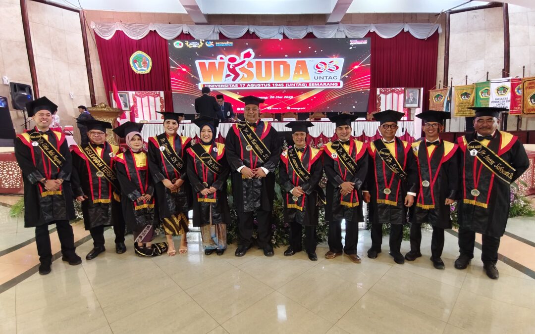 Wisuda ke – 93 UNIVERSITAS 17 AGUSTUS 1945 SEMARANG